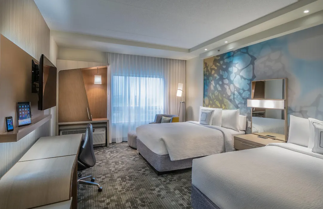 Courtyard By Marriott Winnipeg Airport-1