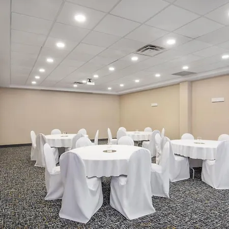 Quality Inn & Suites-3